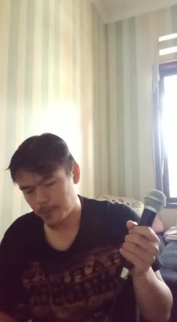 BENCI UNTUK MENCINTA