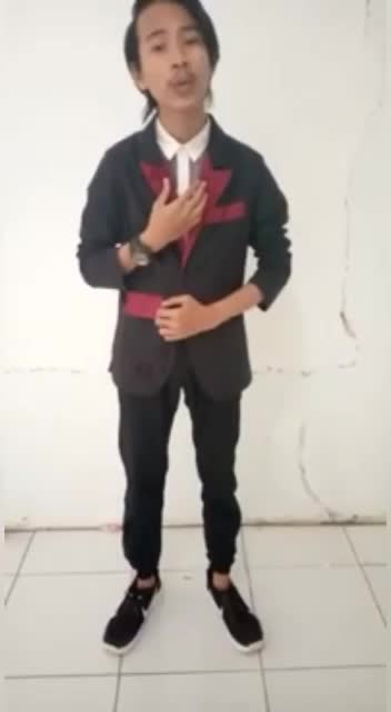 Nama: Irfa Mustafa  asal : Subang (Jawa Barat) selamat mendengarkann