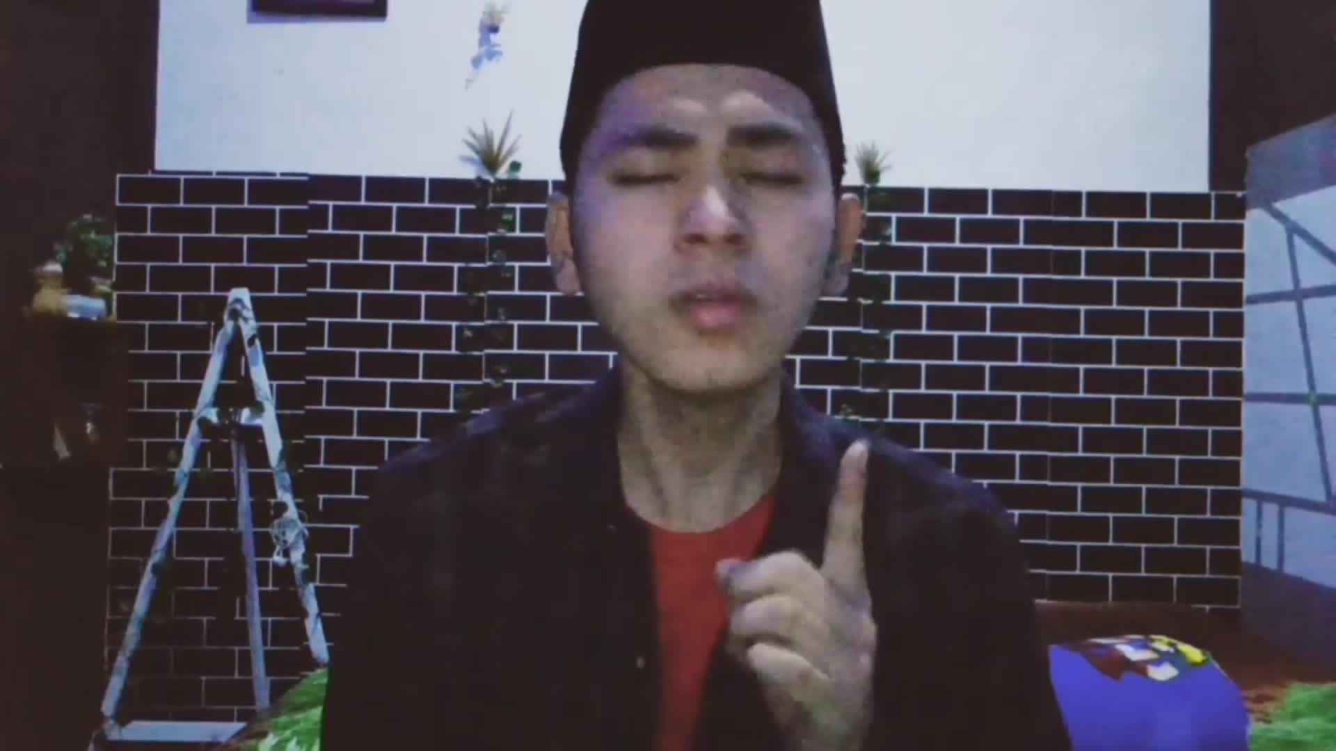 Nama: Muhamad miftahudin rohmatul anam Umur: 20 tahun Kota Asal: Serang_Banten Judul Lagu: Ala Bali