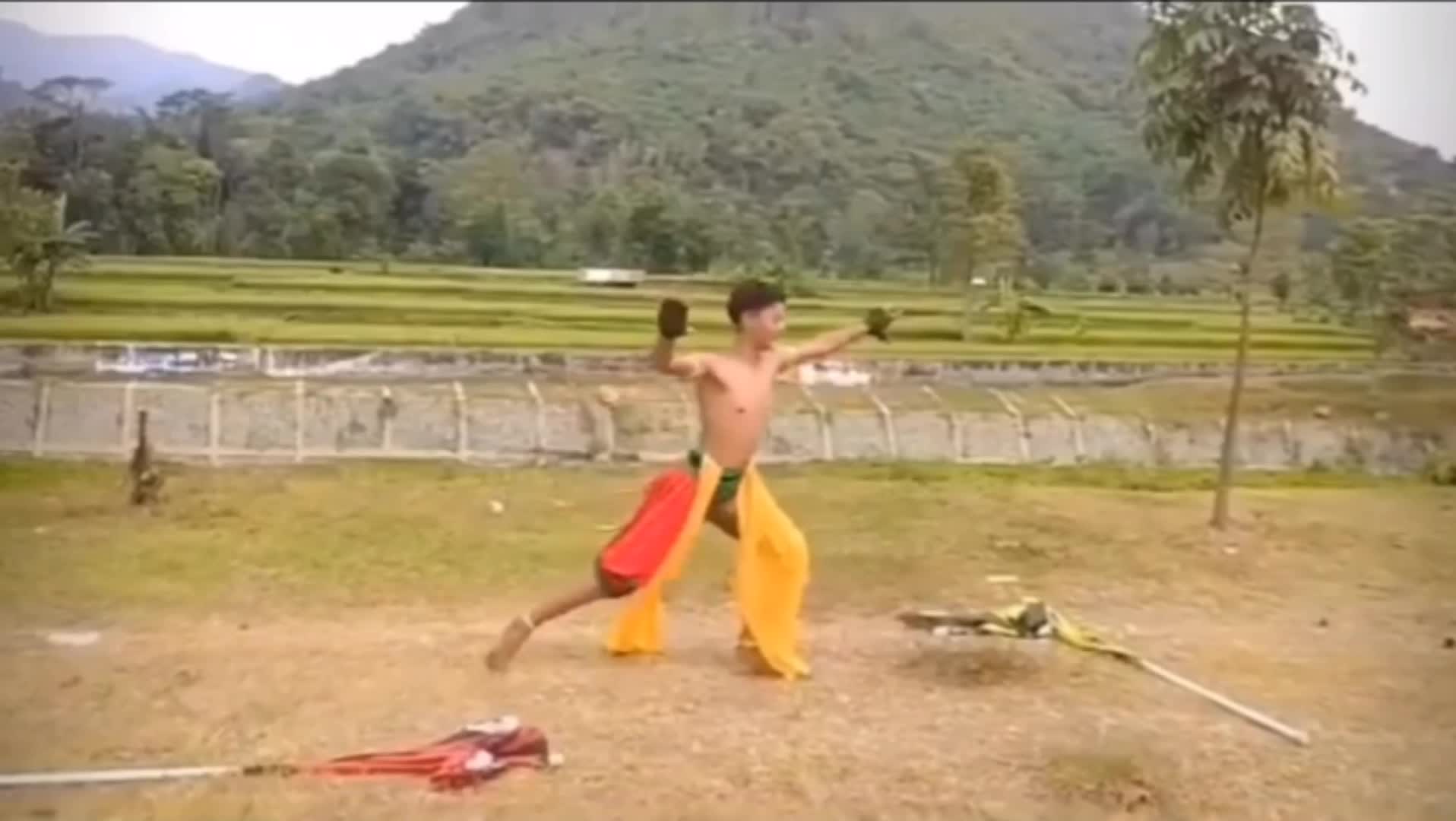 Helo saya peserta audisi online IGT2022

Nama : iman Firmansyah 

Bakat : colourguard 

ASAL KOTA : karawang,Jawa barat
