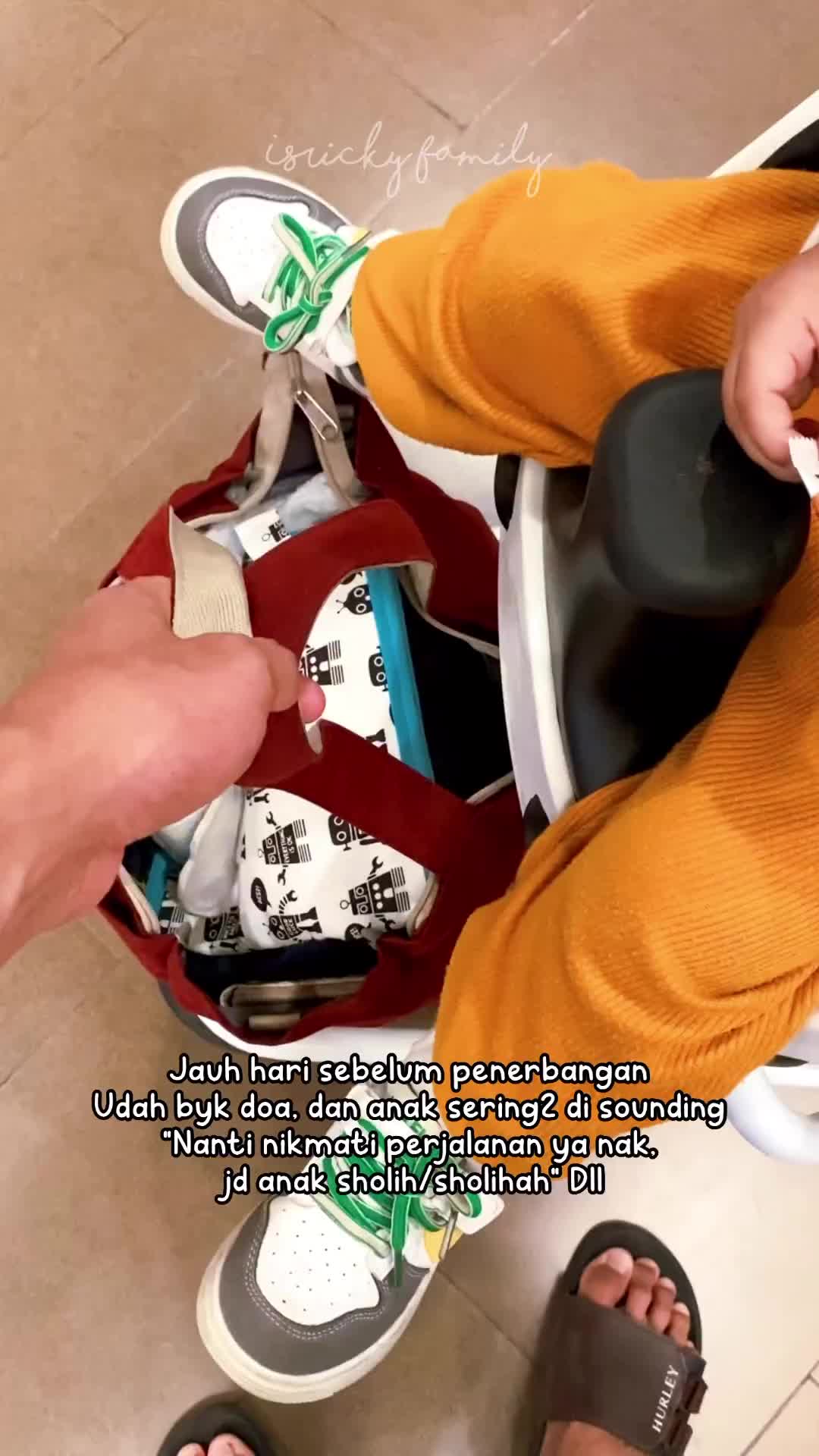 🐼 Stroller baby ini bisa ditemukan setelah check point ke dua untuk menuju gate ✅memudahkan Parents yg ga bawa bala bantuan 😆🥰