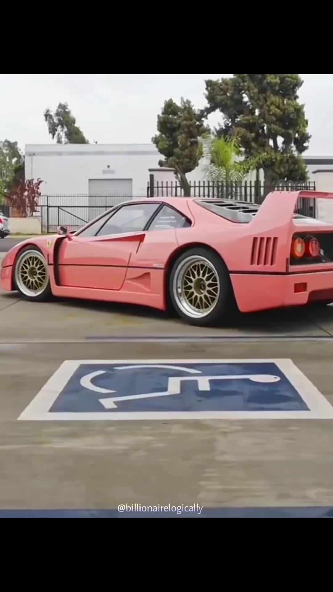 pinky f40
