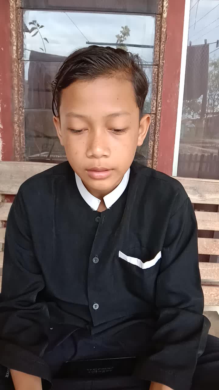 Aditia dari Indramayu, umur 15 tahun. judul Syaekhona. 
