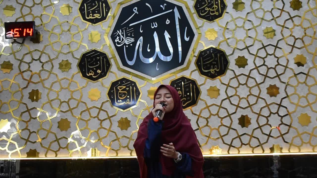 SITI NABILA ALHAMID-17 Tahun-MAN KOTA SORONG,PAPUA BARAT-Judul: Deen Assalam-Syiar Melalui Syair Dari Timur Indonesia #voiceoframadangtv