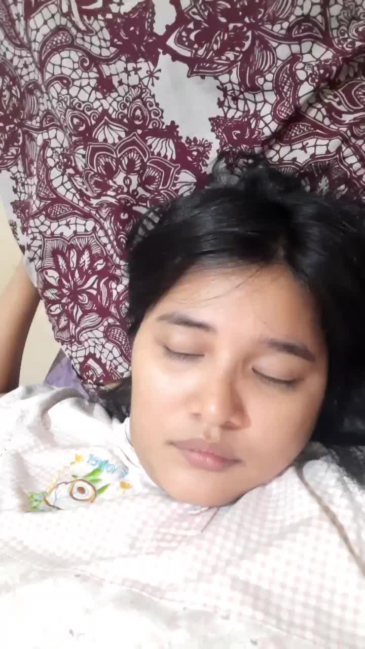 diceramahin tentang tuna2 kan loe, makanya jangan ganggu orang mau tidur