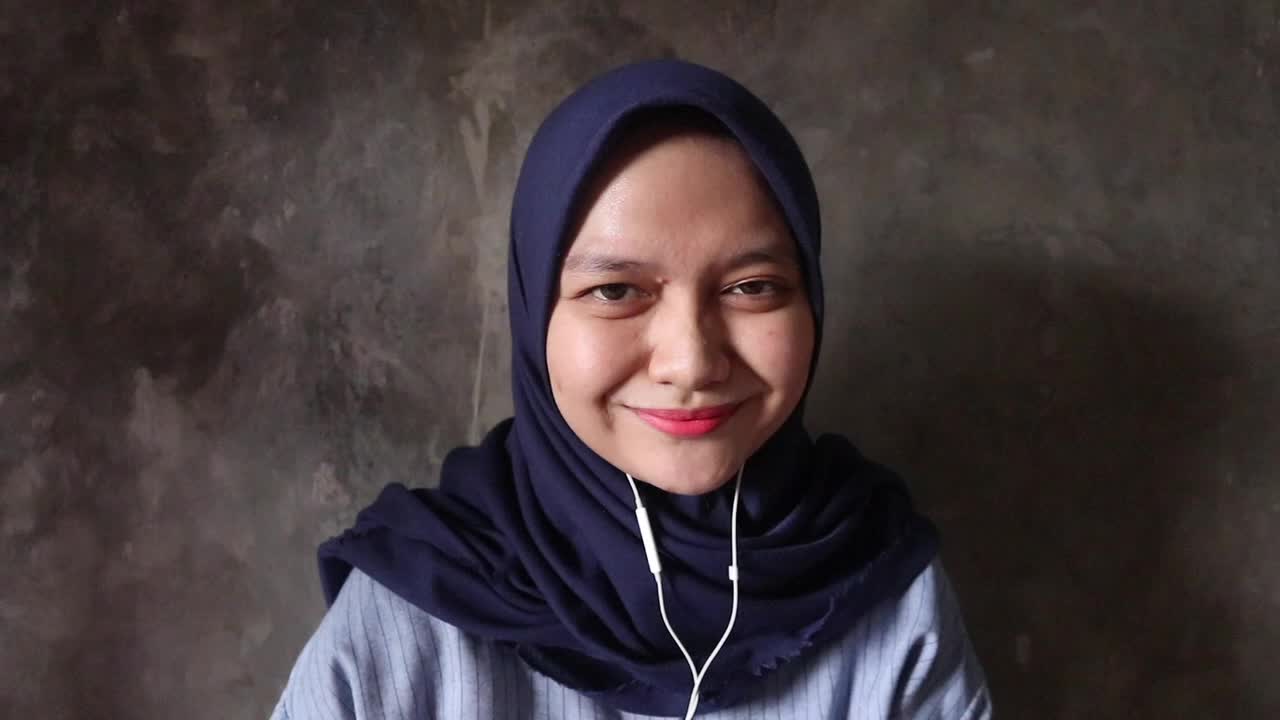 Noor Dhila Fadliah Live Cover - Tanpa Batas Waktu (Ade Govinda Ft. Fadly) 