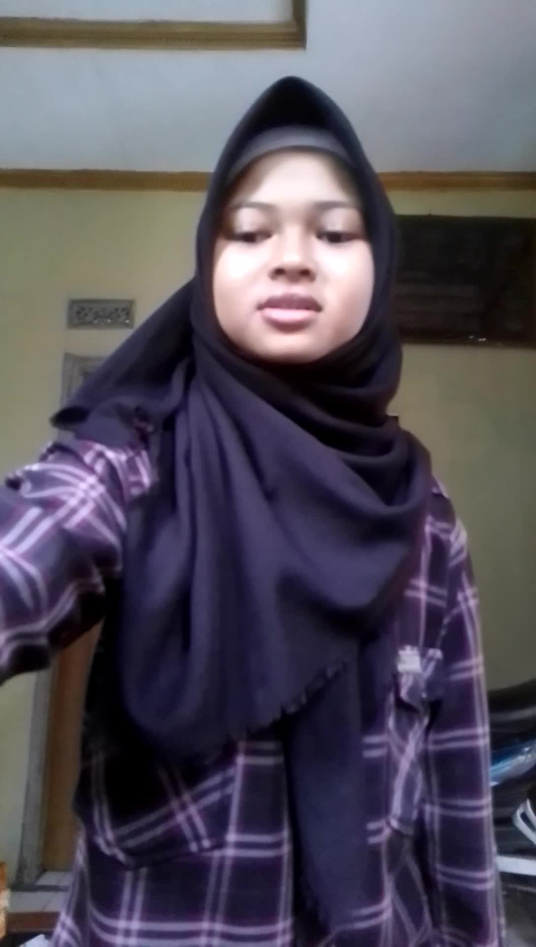 bismillahirrahmanirrahim,Maya_16 tahun_kuningan jawabarat,