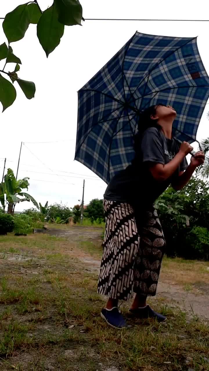 aaa.. gue butuh kerjaannyaaaaaaaa