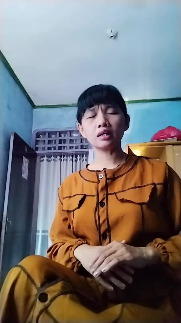 KARMILA,umur 36, asal jln Malino samaya Gowa Sulawesi Selatan judul lagu SI KECIL,#online Audition KDi 2022