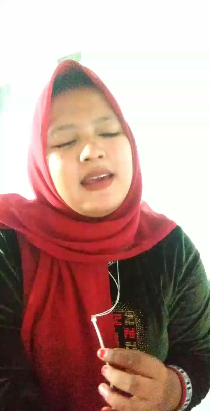 Nama NADIA SALSABILLAH umur 18 thn  Asal Taruma jaya Bekasi jawa barat judul Antara Teman Dan kasih#OnlineAuditionRISINGSTARIndonesiaDangdut