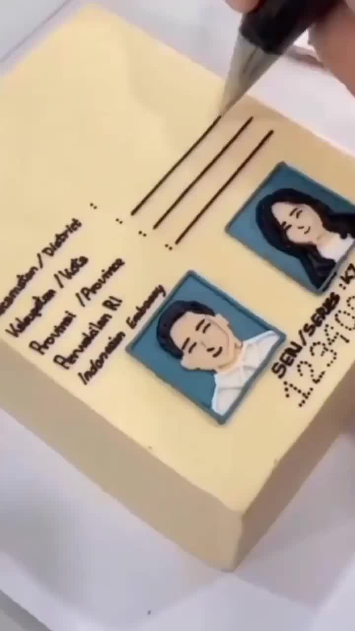 Unik Banget Kue Bentuk Buku Nikah