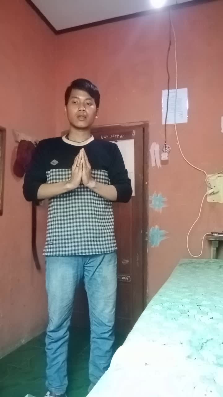 Nama: Muhamad Karmani Usia:22 Tahun Alamat:Desa.Cikareo Kec.Cileles Kota: RangkasbitungKab.Lebak  Banten