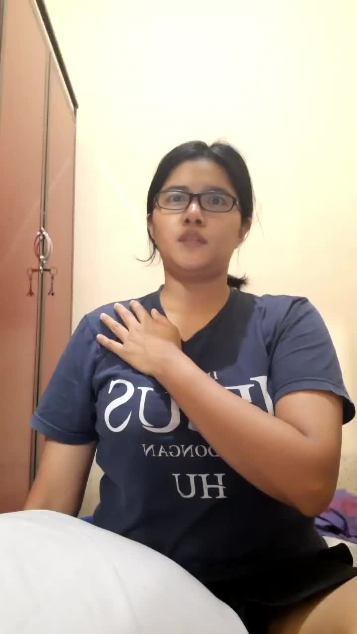 itu posisi badan kenape begitu dah ?