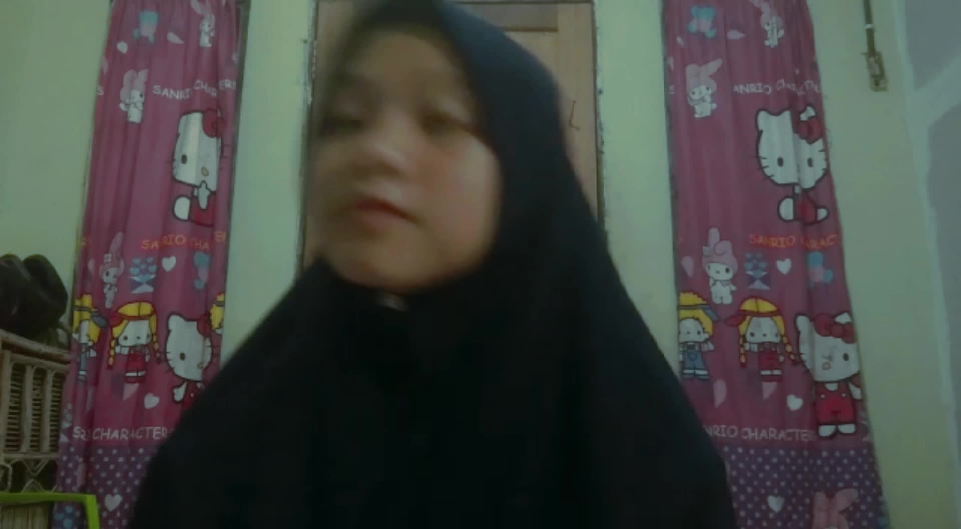 assalamu'alaikum, bismillah...Nama:Nazwa Nabila,Umur:15 tahun,Tempat tinggal: Banjarmasin,Judul lagu: law Kana bainanal habib.......