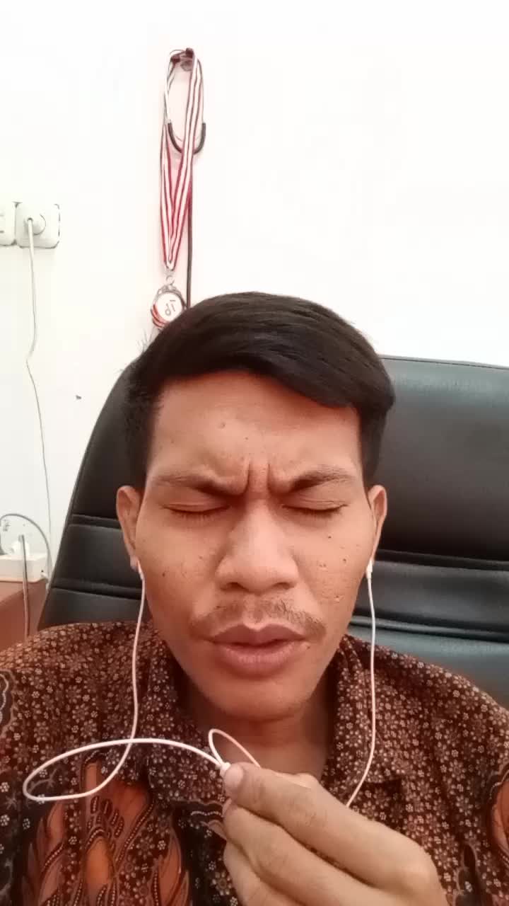 cinta noda hitam