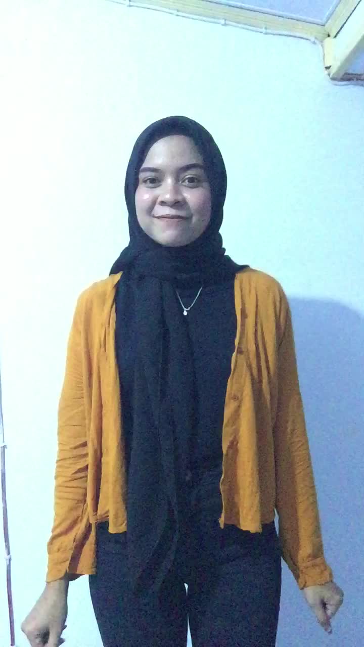 KDI 2022 NAMA: MELIANA PUTRI ASAL DAERAH: LAMPUNG UMUR: 23TH JUDUL LAGU: SEGUDANG RINDU 