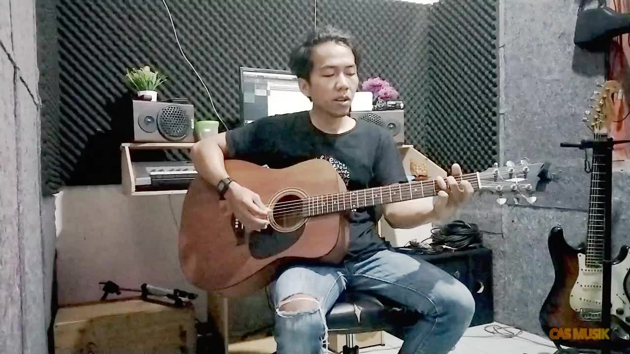 Ojo lali di tonton ya lur,,enak Ra enak rungokna ya lur 😁🙏