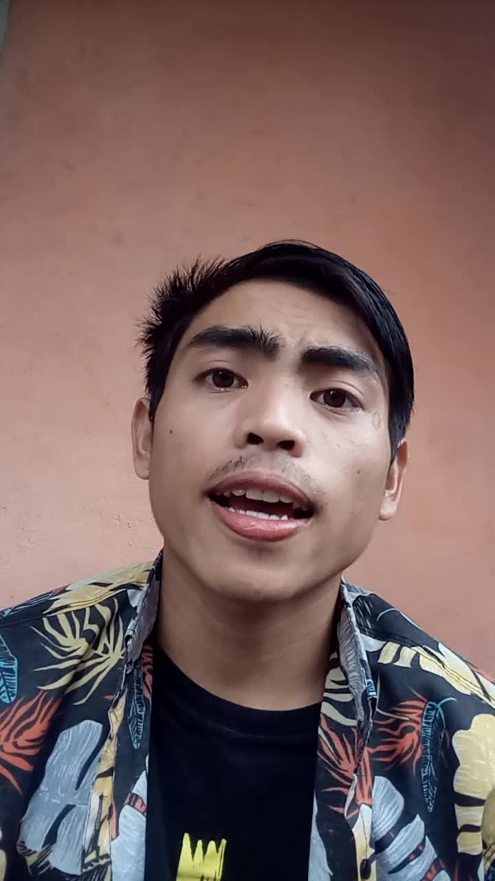 assalamualaikum perkenalkan nama saya : yepta asal Kalimantan barat, saya membawakan lagu yang berjudul : Senandung rembulan.