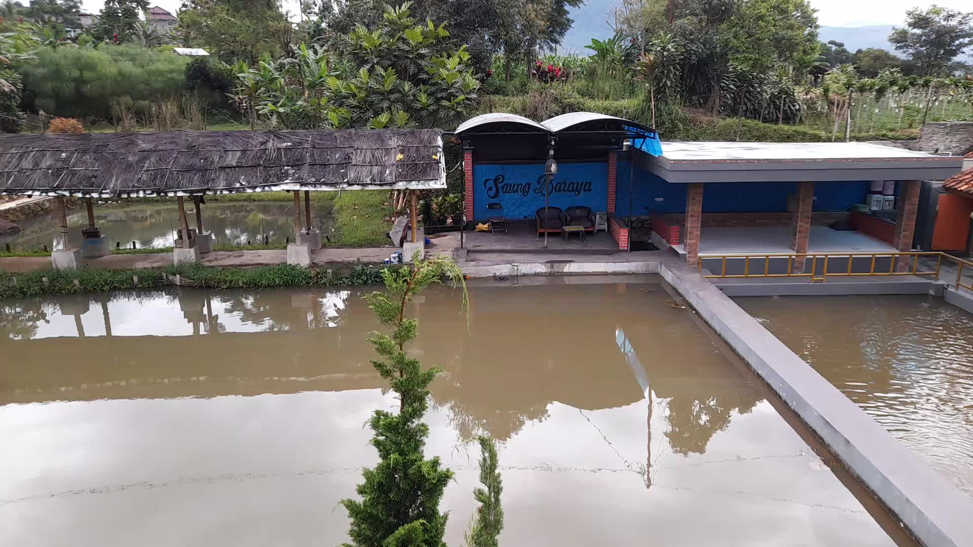 Pemancingan Saung Baraya Desa Cimaung Kab Bandung