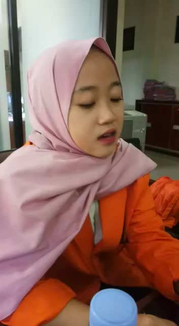 Diyah Ayu Puspitasari, Kota Asal : Boyolali, Jawa Tengah, Umur : 22 Tahun. Judul Lagu : Sholawat Nadhliyah