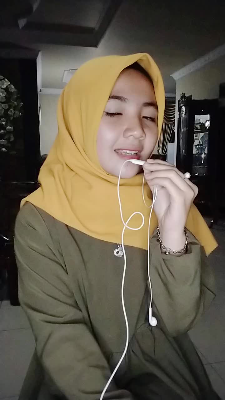 XFI2021 SOLO NENG FEBY HELSANTI 18 tahun Kota Sukabumi Akhir Cerita Cinta & Jangan Pernah Berubah