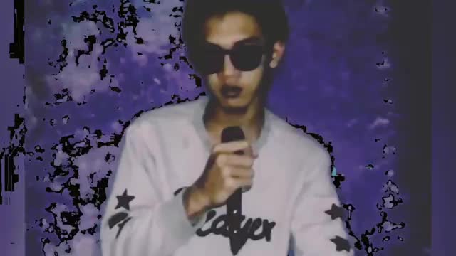 nama saya Eman sulaeman asal kota bandung menyanyikan lagu persembahan "Gadis malaysia"  terimagajih