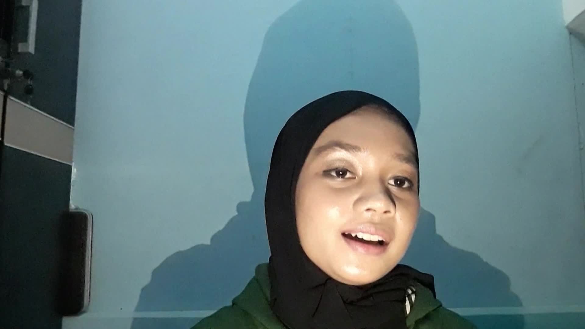 yasmeen_16thn_padang_man ana