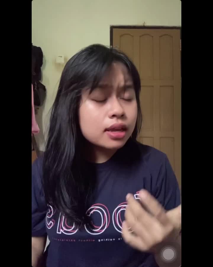 Giveon - Like I Want You 
lagu ini aku suka banget..so deep! hope you like it!