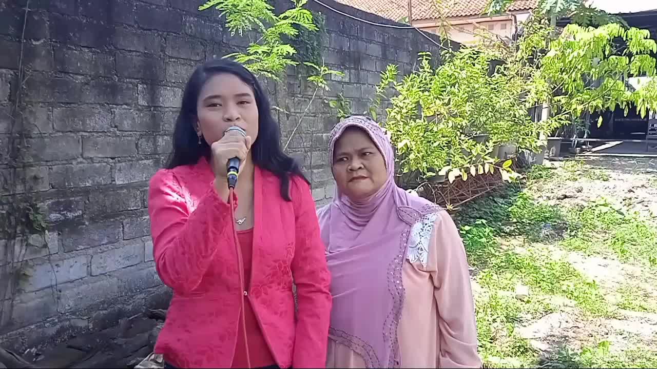 Nama Anak: Eno Nugraini Wijaya; Nama Ibu: Ety Suparmi;Asal dari Sragen, Jawa Tengah; Menyanyikan Lagu Tinggal Kenangan-Gaby #singlikemamagtv
