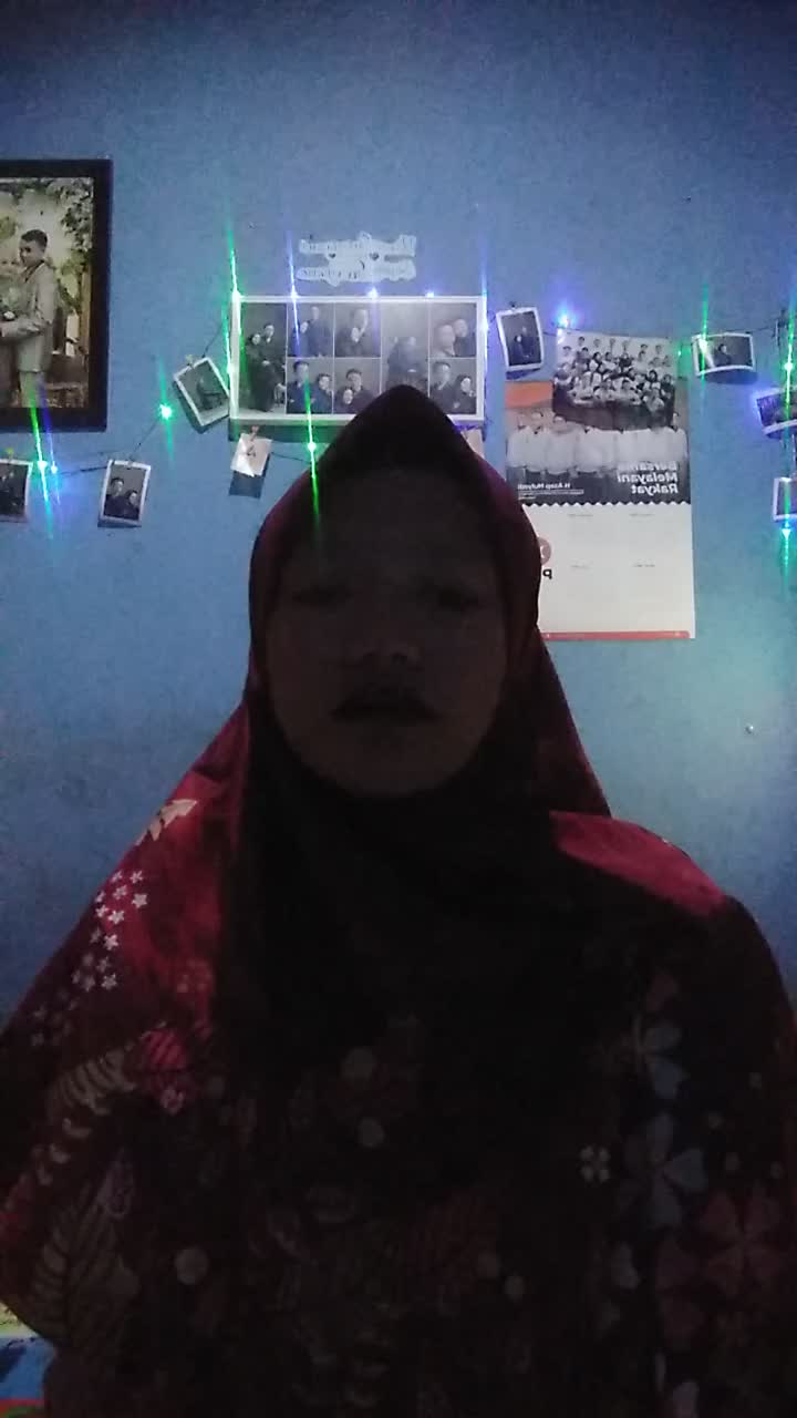 YantiSulistiani_20th_Bandung_Waqtu sahar (Ai Khodijah) motivasi ingin mengembangkan bakat bernyanyi saya membumikan sholawat ^_^ 
