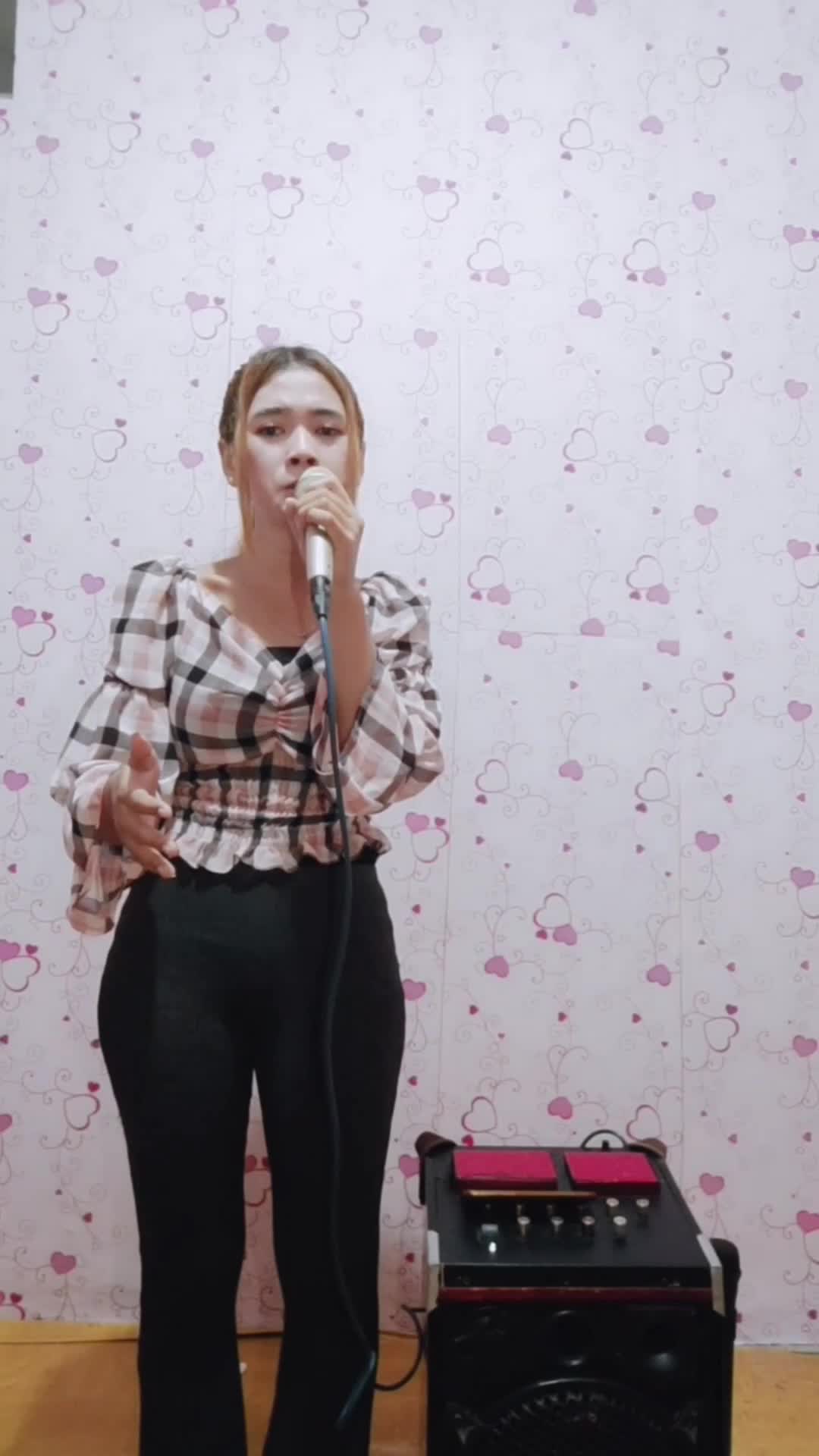 Kdi2021
Nama ayu nuraini
Asal: dki jakarta
Umur: 18th
Lagu: bimbang
Ig: ayu_nuraini14
#ONLINEAUDITONKDI2021