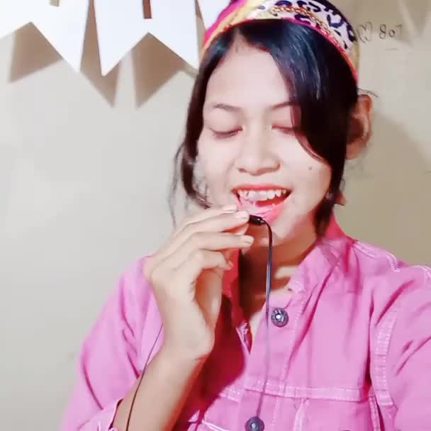 XFI 2021 bunga maharani /jakarta / 16 tahun /solo (bagaikan langit)