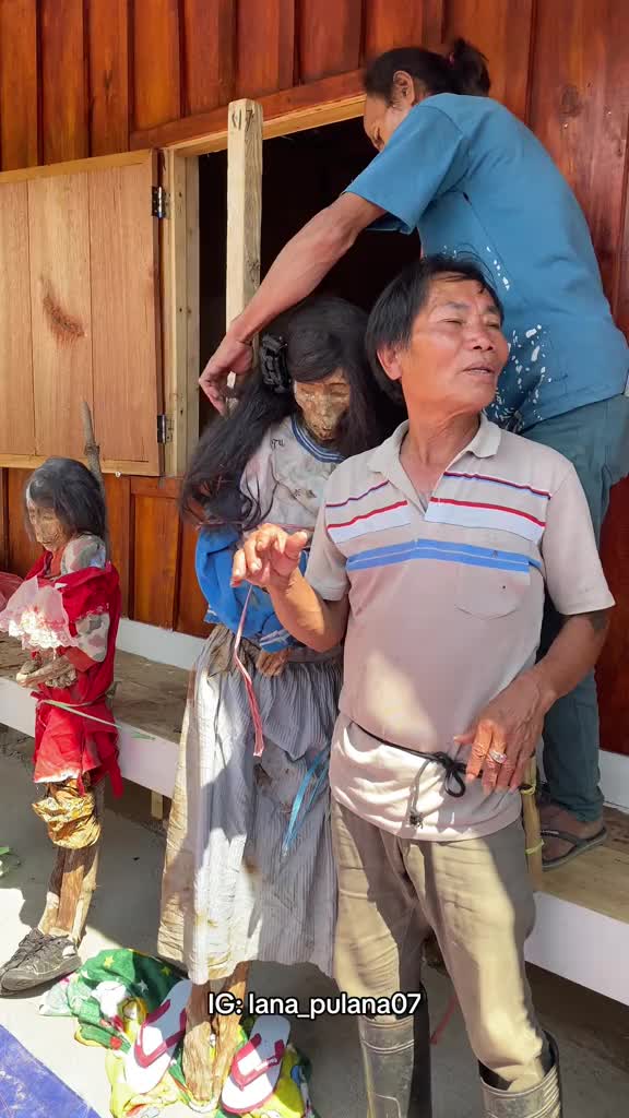 Ritual MaNene - Merupakan sebuah Ritual Adat dalam budaya Suku Toraja