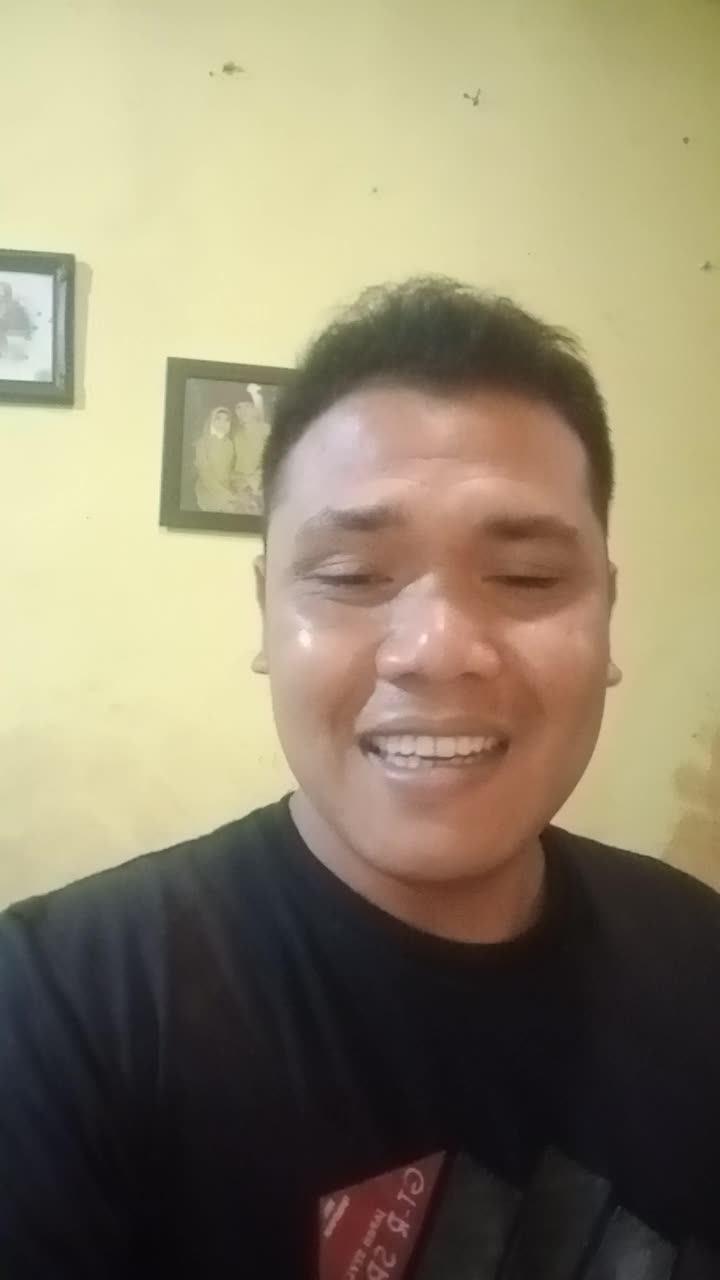 nama: rinto iksan asal kota sunngai penuh jambi