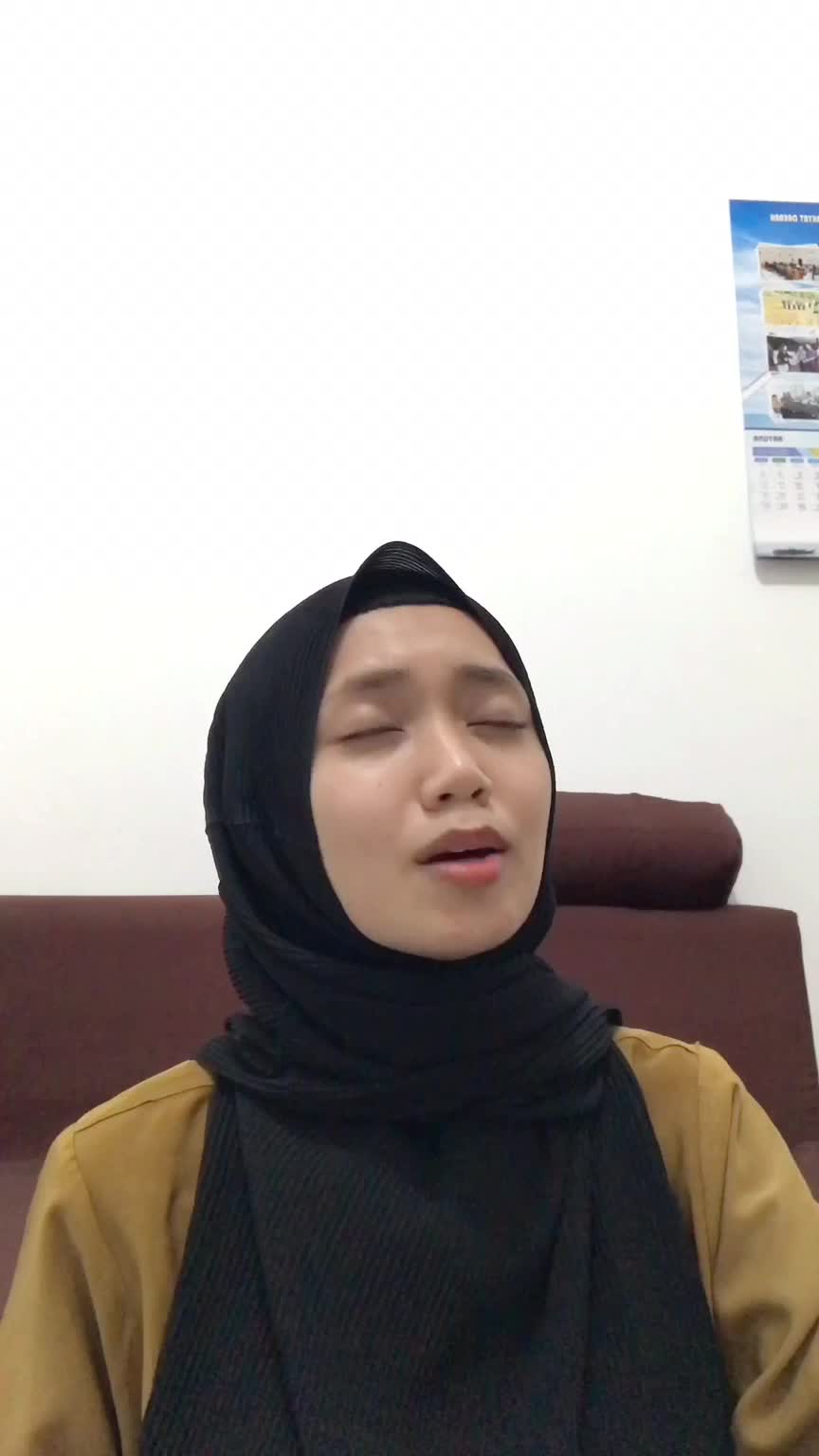 SYARIFAH SAFNA_18 TAHUN_NATUNA_YA HABIBAL QOLBI & DENGAN MENYEBUT NAMA ALLAH