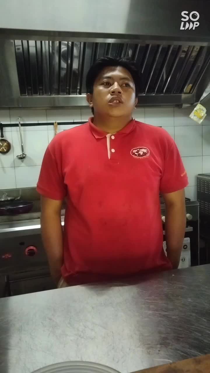 grill chicken woku steak masakan khas daerah manado dengan penyajian yang fusiaon 