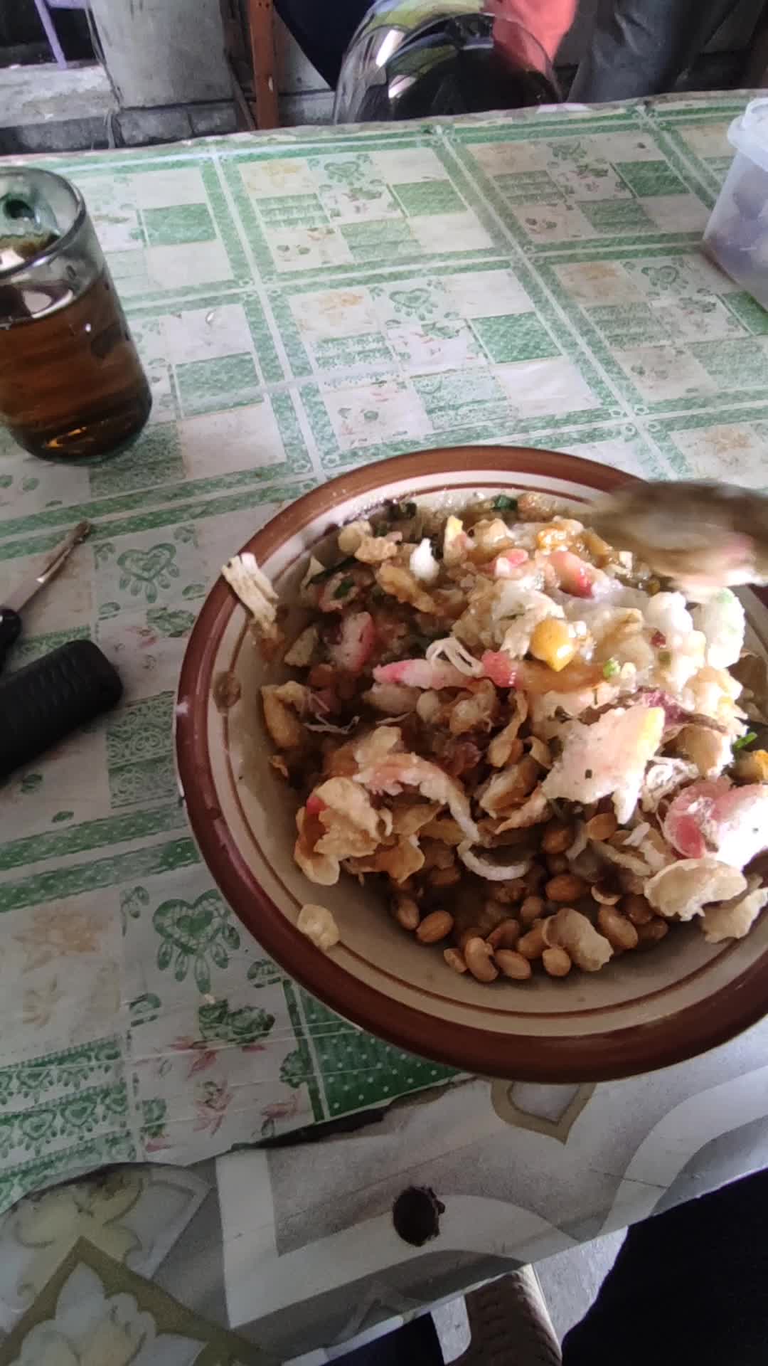 Makan bubur mulu kayak orang sakit
