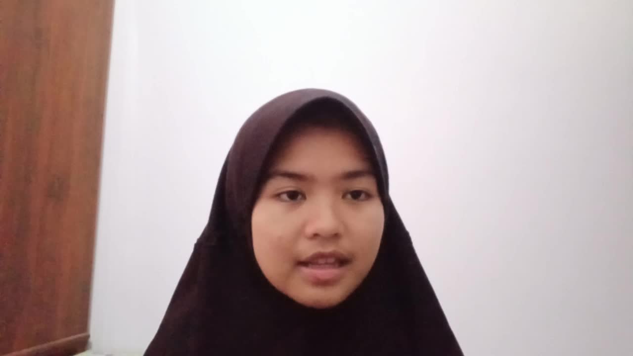 Hilda Nurhidayah_Kuningan,29 des 2004_asal dari Kuningan Jawt