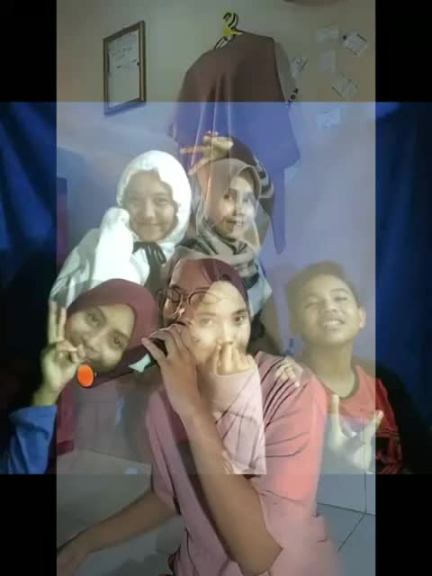 tania anggraini percayalah ( Titi DJ ) .... happy birthday my Mom...  we always love you