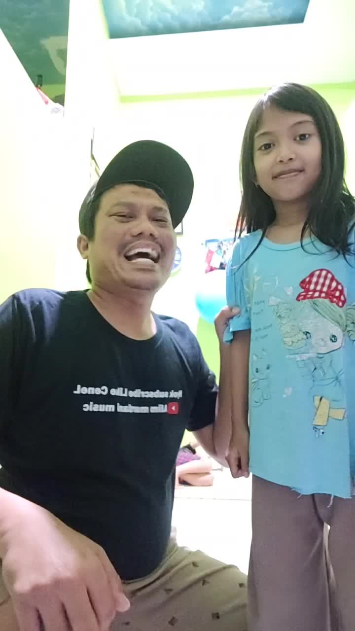 (Kang aLim nasehatin eneng adeL) di buang sayang toLong bantu Love vote foLow share coment thanks for watching