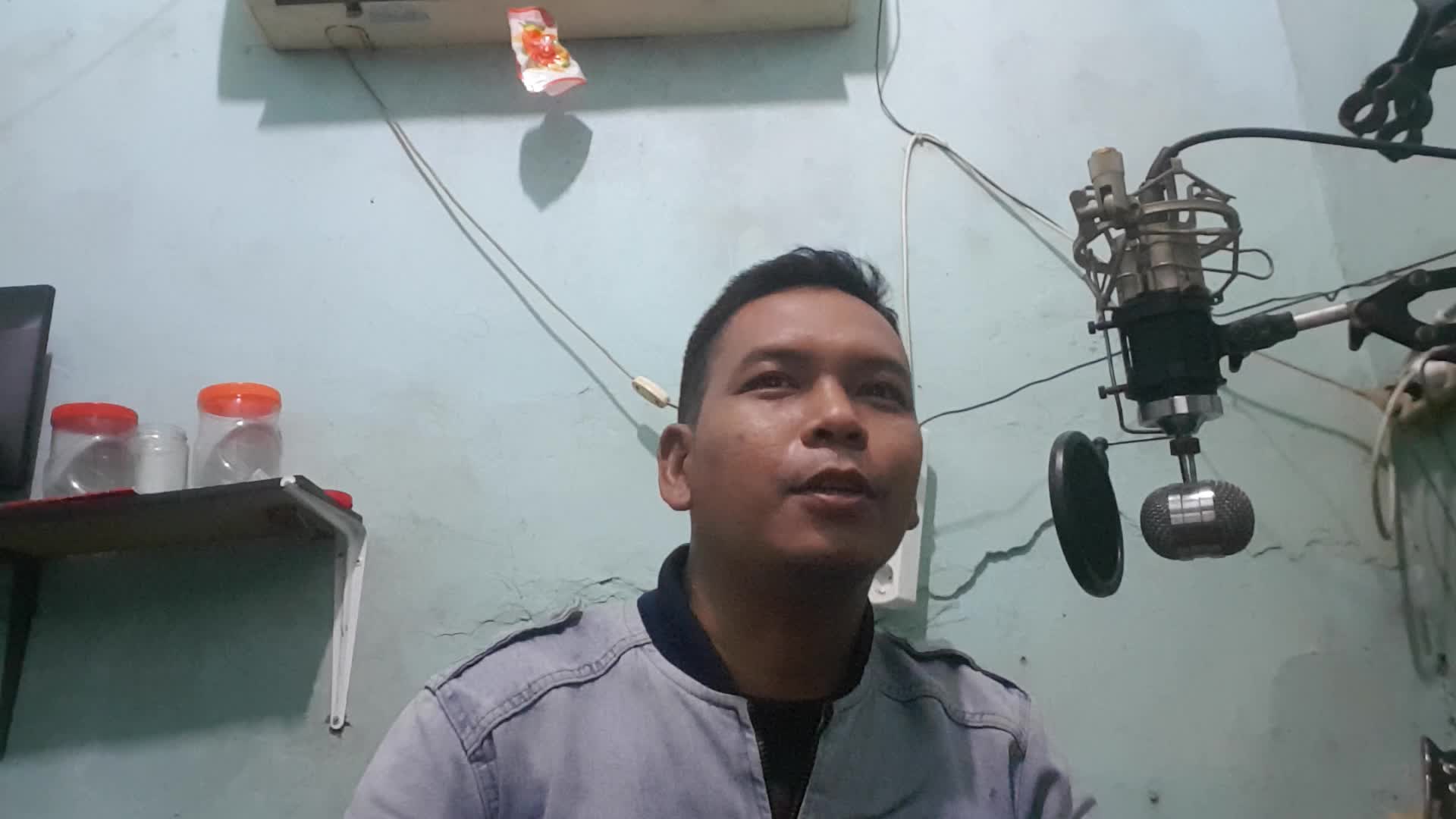 nama wahyu . hp 089676316999