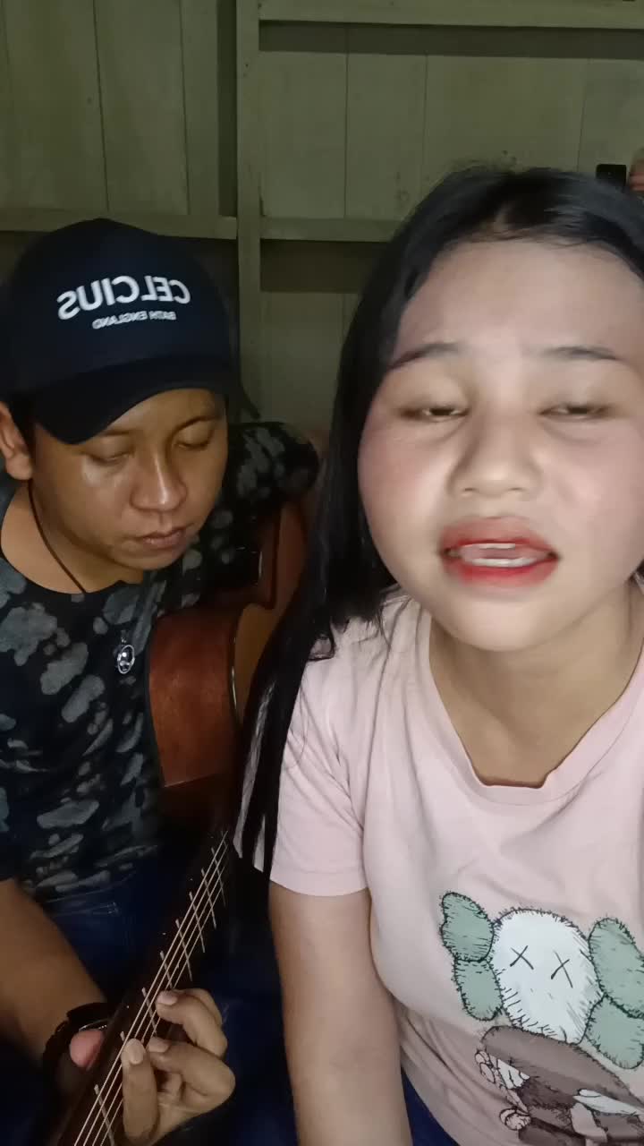 NAMA:MILA MAH RUNA UMUR:24 TAHUN KOTA:PURUK CAHU KABUPATEN:MURUNG RAYA PROFINSI:KALIMANTAN TENGAH LAGU:SENDIRI SAJA #ONLINEAUDITIONKDI2021