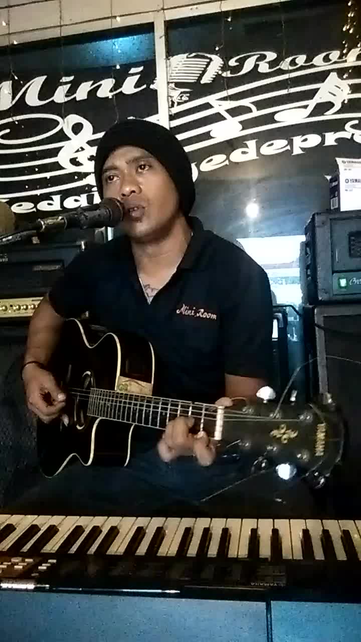 hidup dan matiku cipt. sendiri nama febi umardani ( ebil ) wiraswasta, motifasi kesempatan 