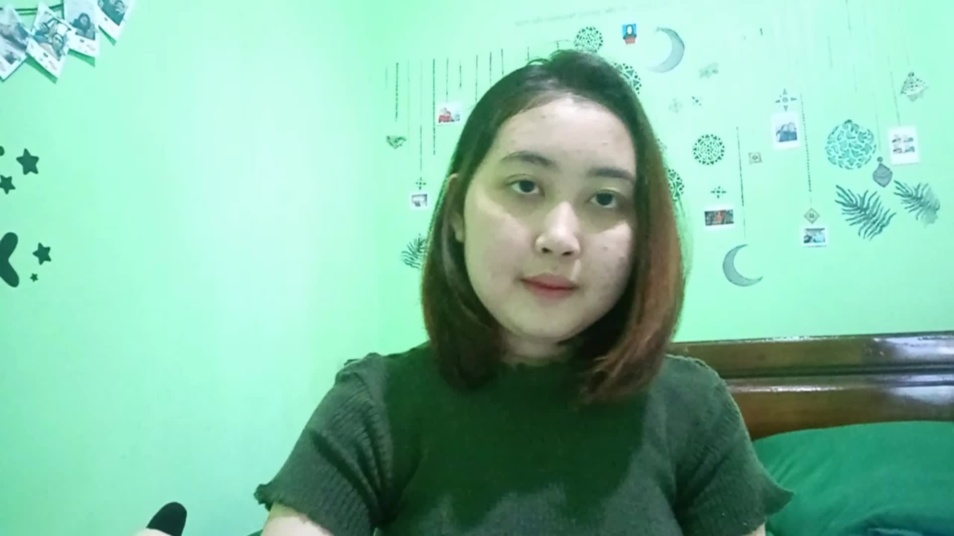 gadis desa yang bercita-cita sebagai penyanyi terkenal agar bisa membanggakan keluarga #ONLINEAUDITIONRISINGSTARINDONESIADANGDUT