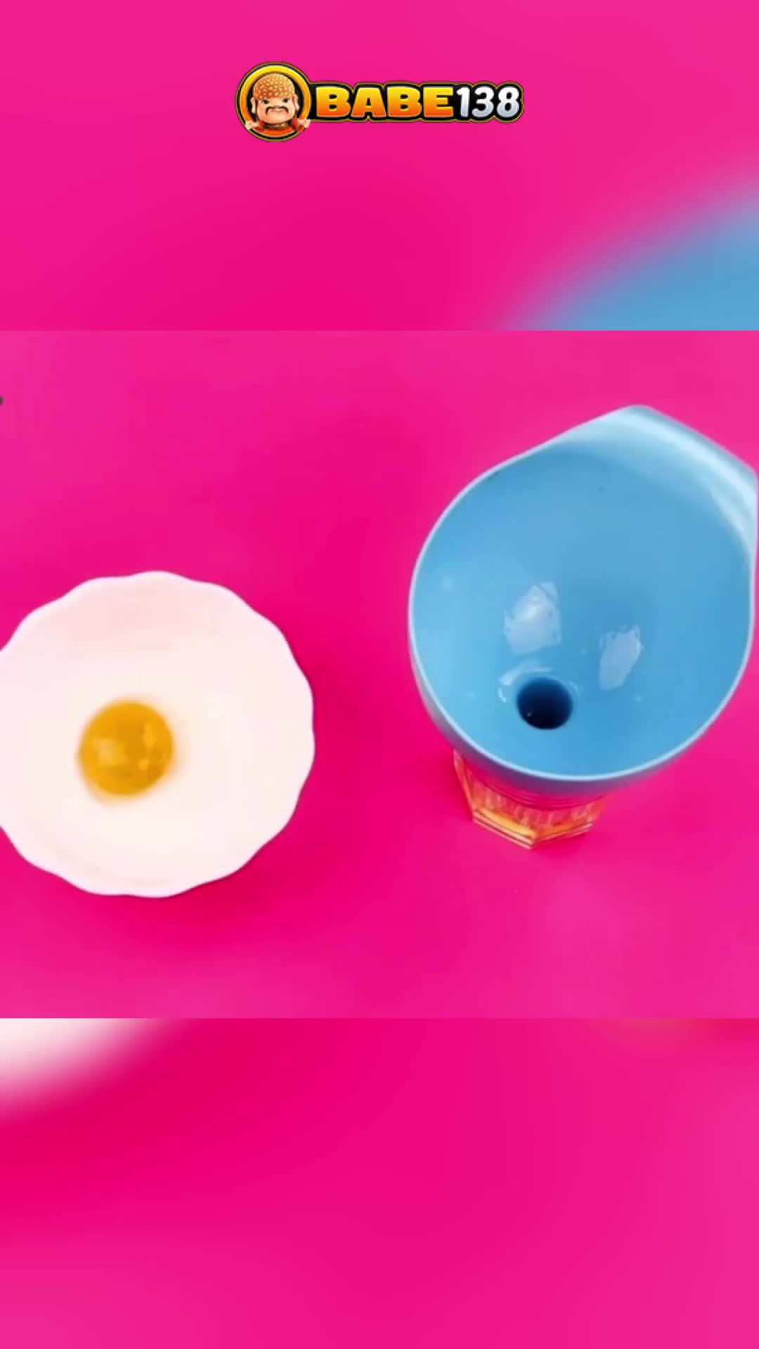 Cara memisahkan putih telur dengan kuning telur