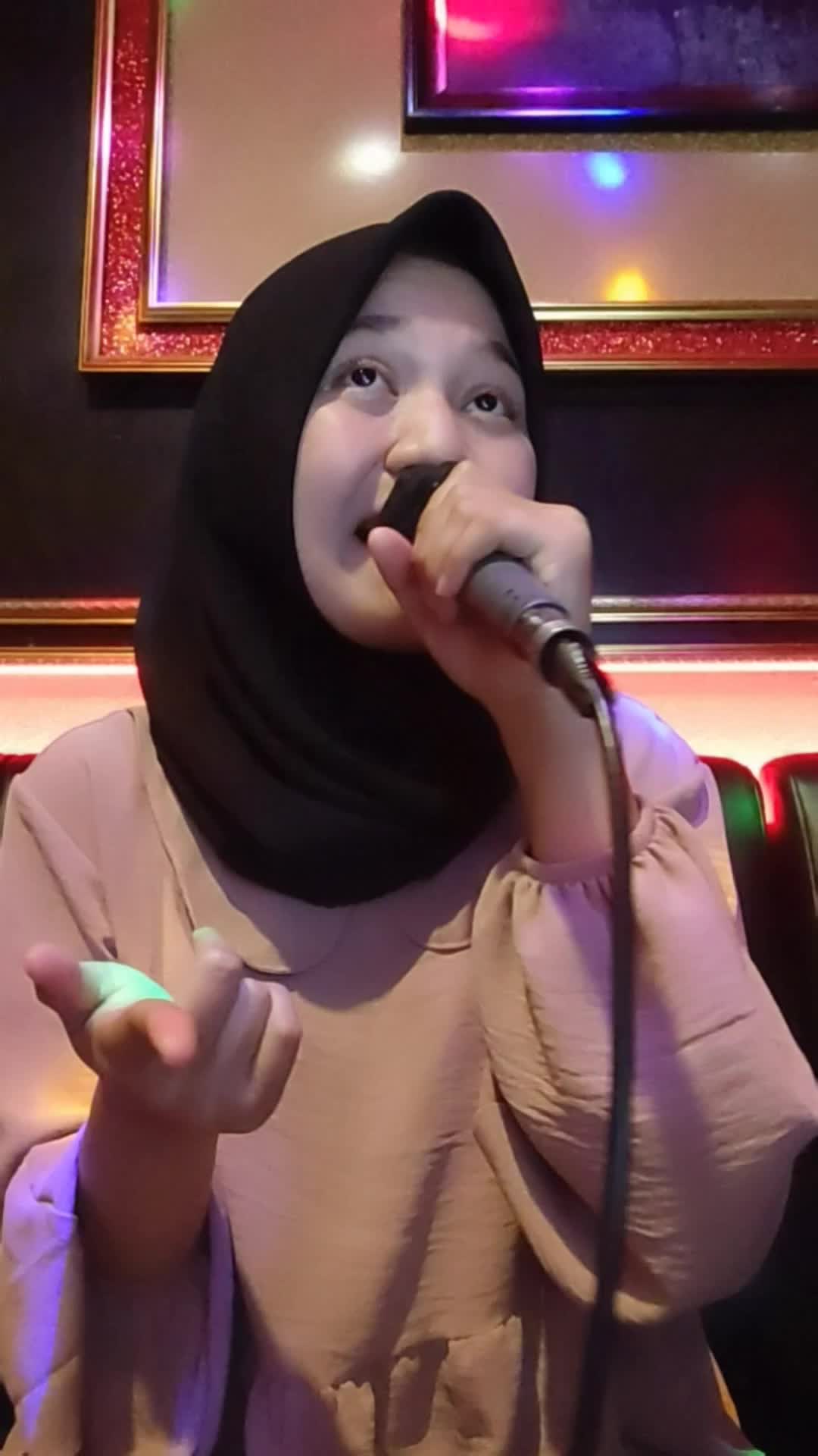IGT2022 Sinta  Singer Semarang  