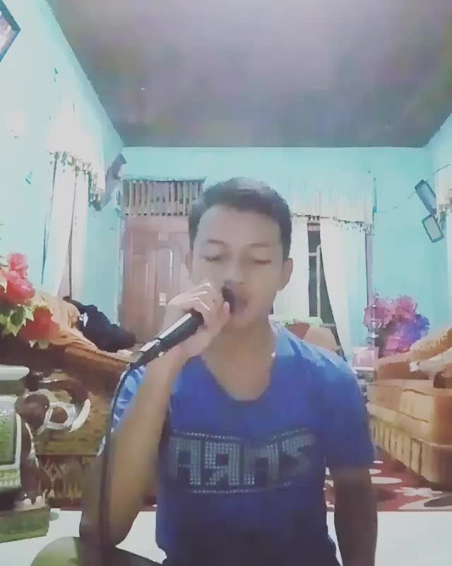 Assalammuallaikum wr.wb.perkenalkan nama saya Thomas jiorgi dari payakumbuh,sumatera barat.saya ingin bergabung dalam competisi ini.