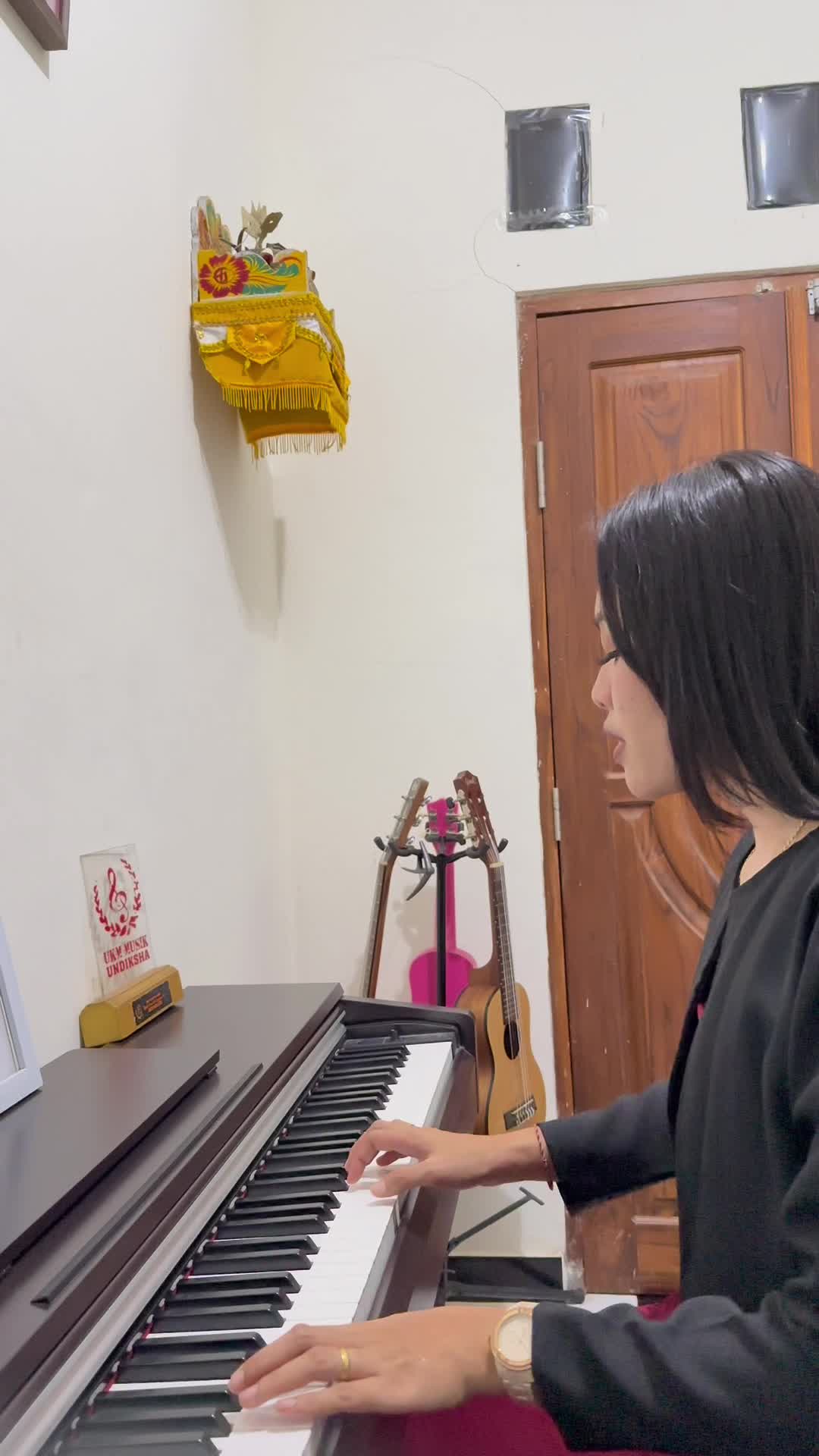 TINBS Luh Putu Sintya Kristiana Devi BALI 28Tahun Always Remember Us This Way #TINBS