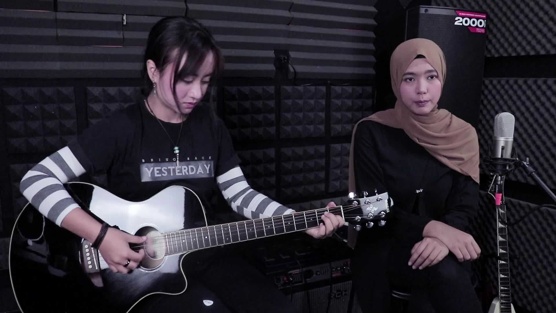 Ade G feat Fadly - Tanpa Batas Waktu (cover) by Nabila & Puteri 