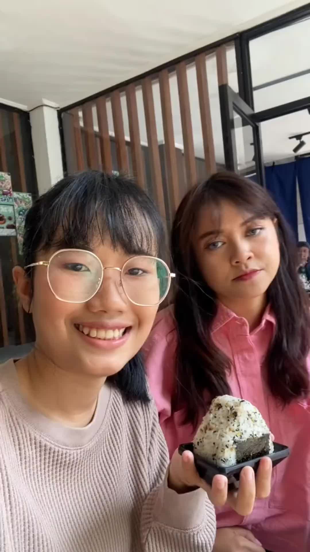 Yang bener apa ?
